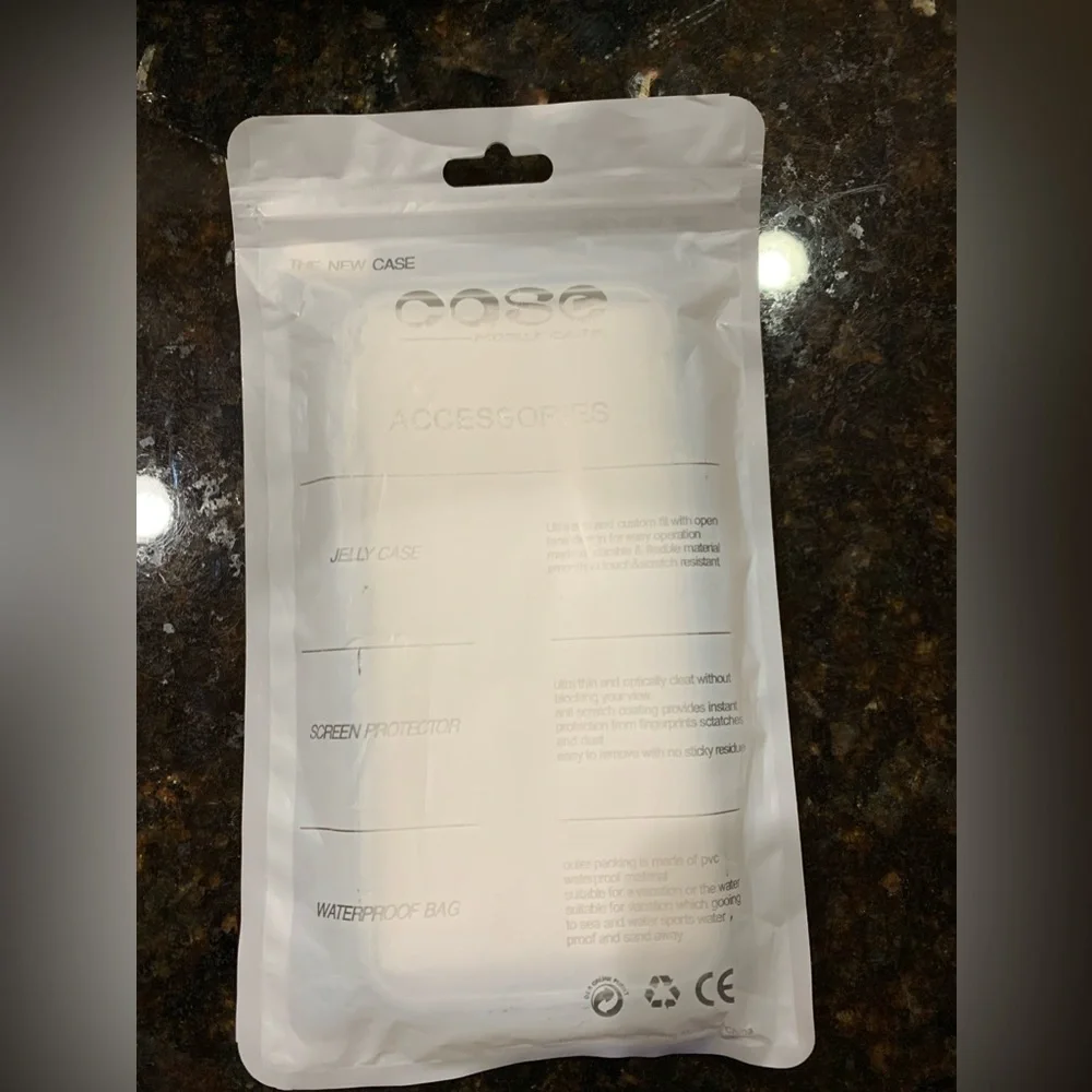 APPLE iPhone 12 case NWT